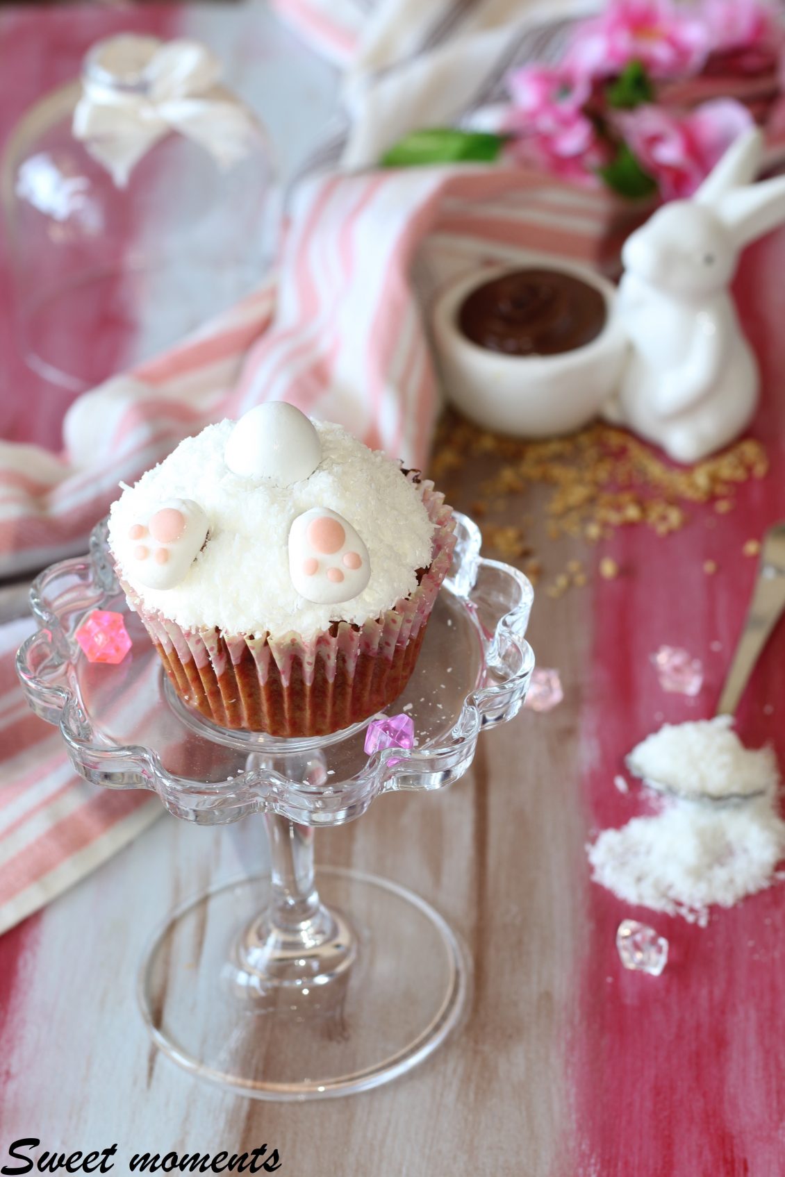 Cupcake al cioccolato e nocciole con coniglietto