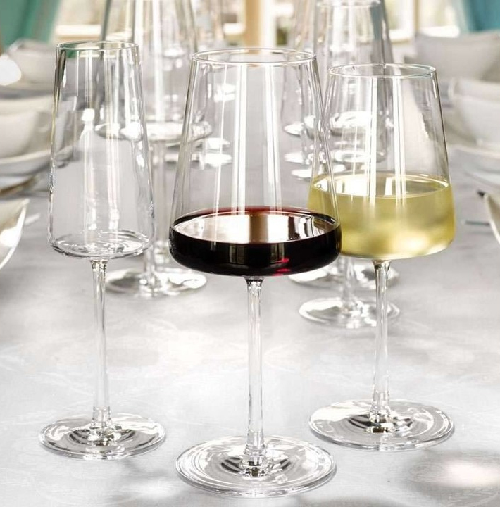 Bicchieri da vino per matrimoni, bicchieri da toast con cristalli bianchi  neri per lei e per lui, bicchieri personalizzati per coppia, set per la  sposa e lo sposo, anniversario -  Italia